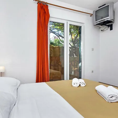 Rubin-1 By Interhome Apartament Selca kod Bogomolja