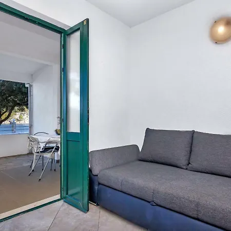 Rubin-1 By Interhome Apartament Selca kod Bogomolja